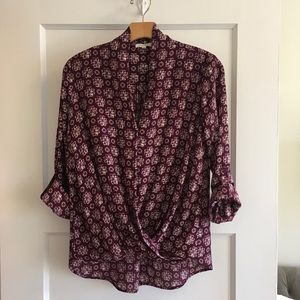 Pleione small blouse perfect for work or weekend!
